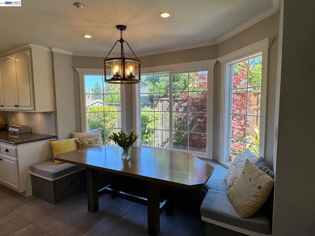 4205 Quail Hollow Place Castro Valley CA 94546