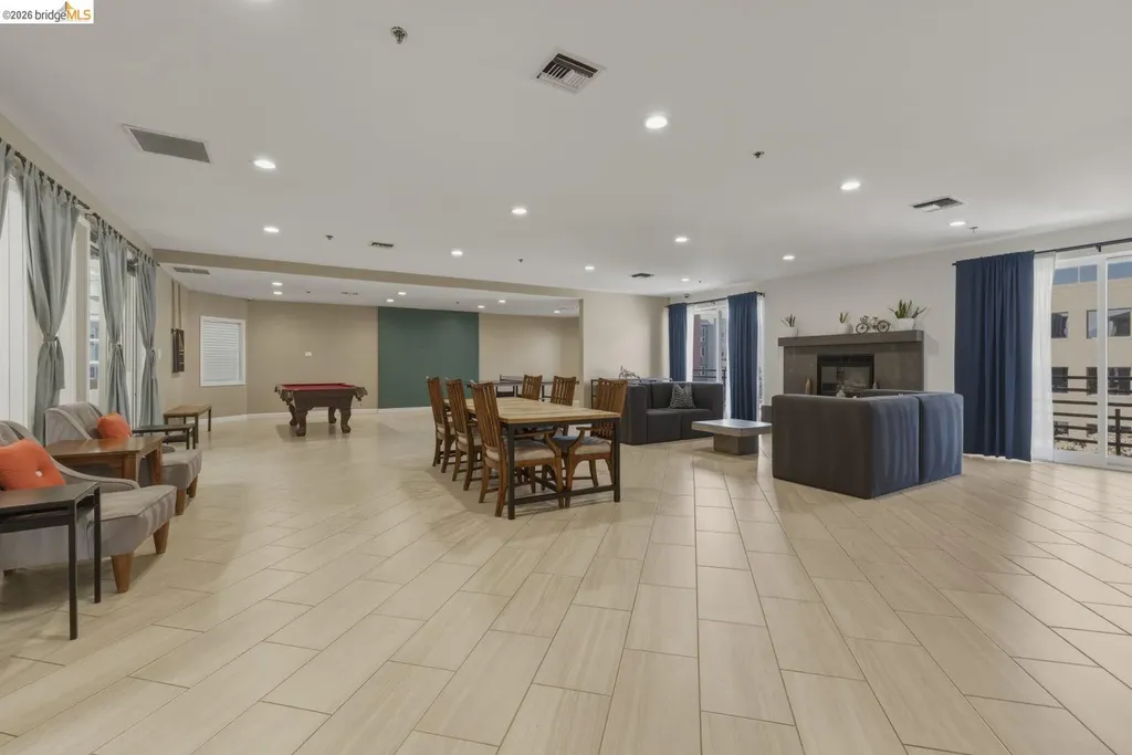 6400 Christie Avenue Emeryville CA 94608