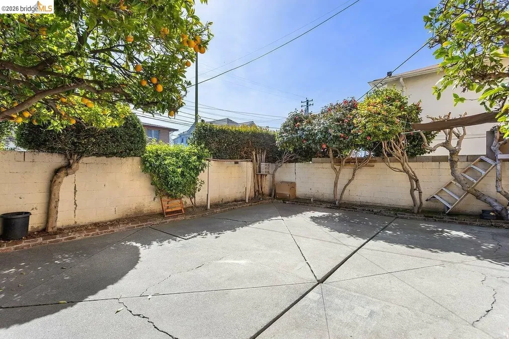 635 15th Street Oakland CA 94606
