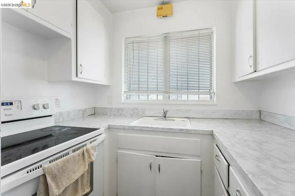 635 15th Street Oakland CA 94606