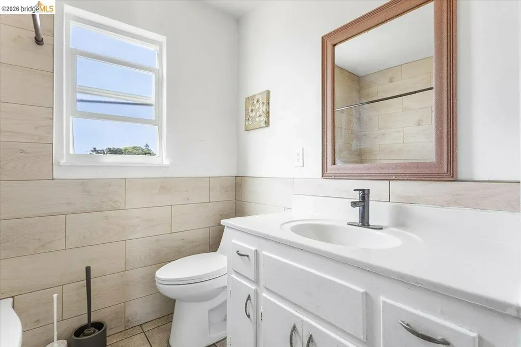 635 15th Street Oakland CA 94606