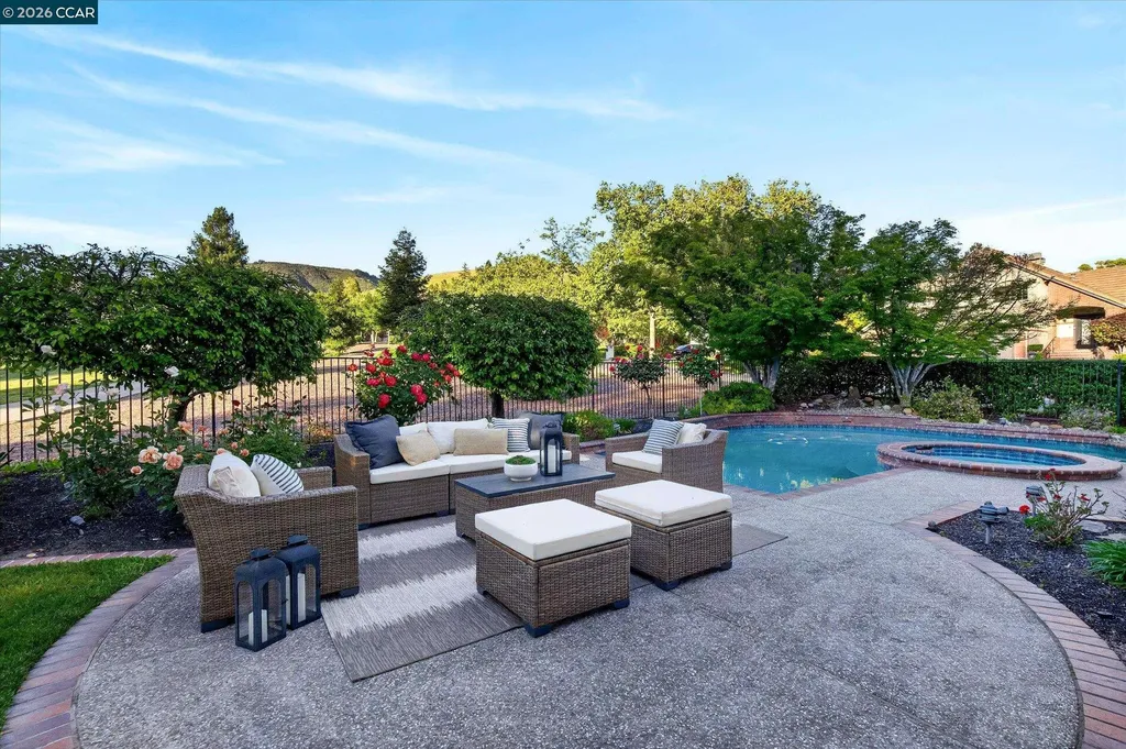 3208 Blackhawk Meadow Drive Danville CA 94506