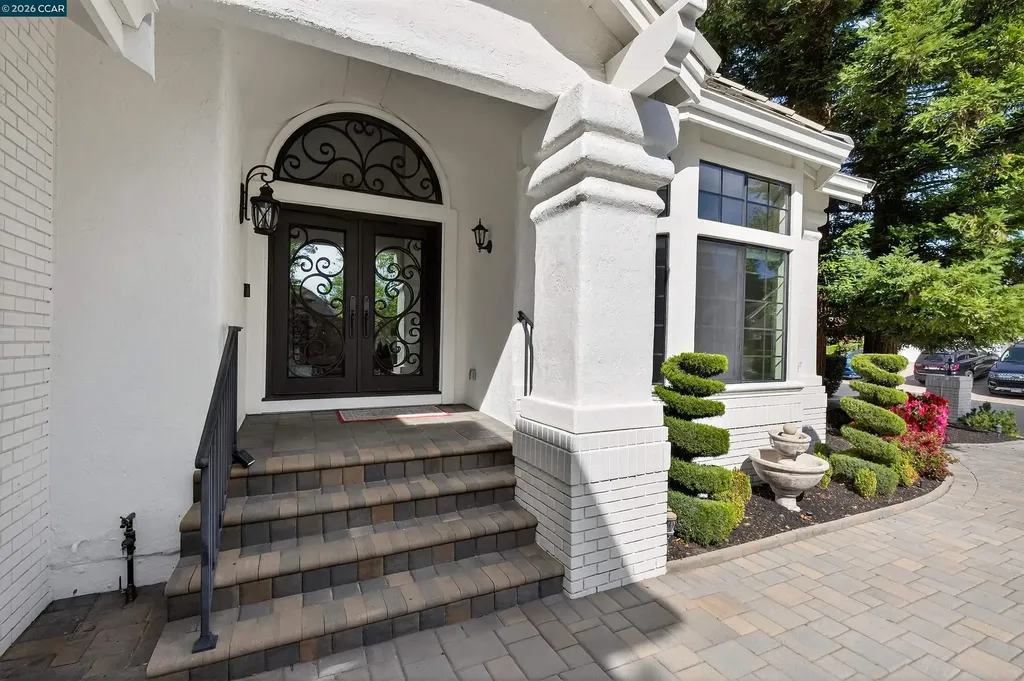 3208 Blackhawk Meadow Drive Danville CA 94506