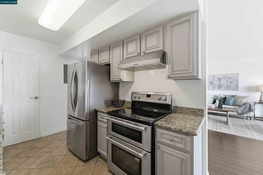 1555 Lakeside Drive Oakland CA 94612