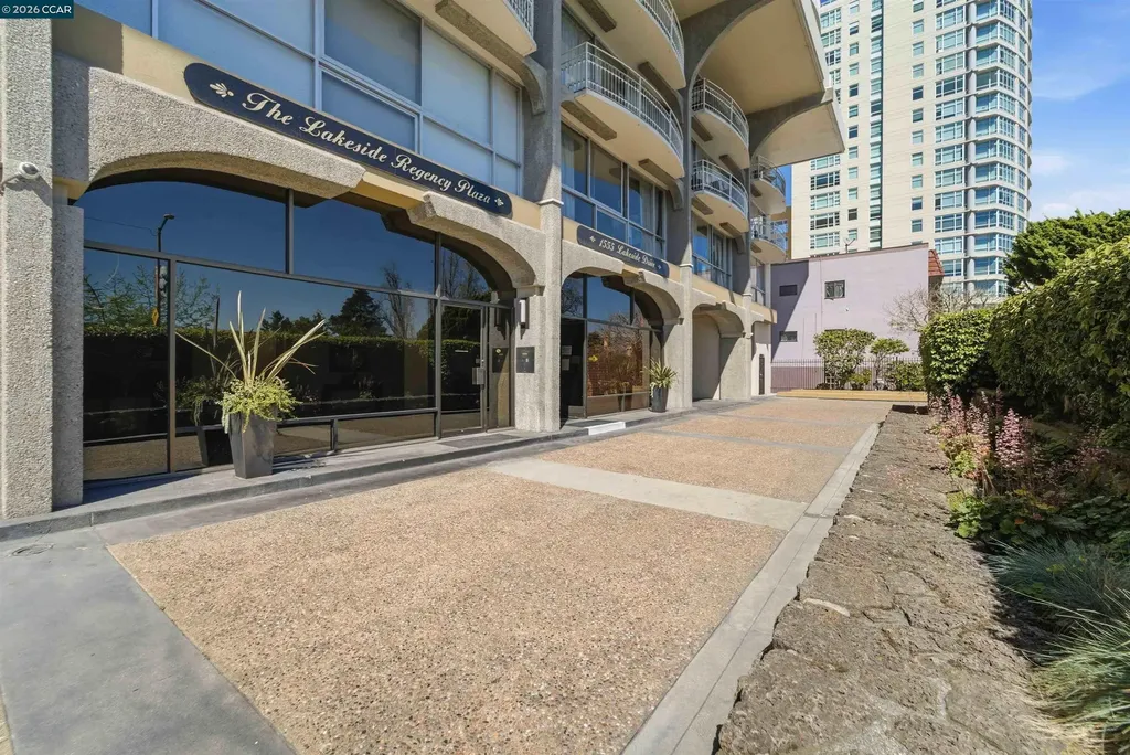 1555 Lakeside Drive Oakland CA 94612