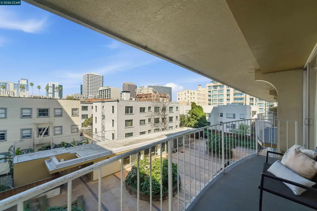 1555 Lakeside Drive Oakland CA 94612