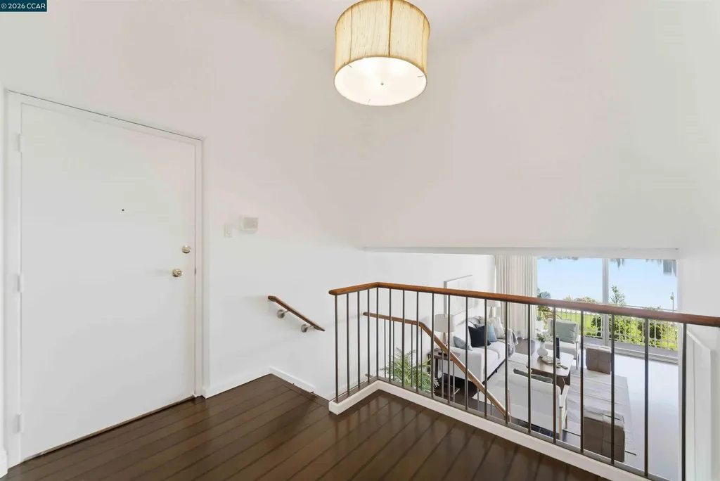 1555 Lakeside Drive Oakland CA 94612