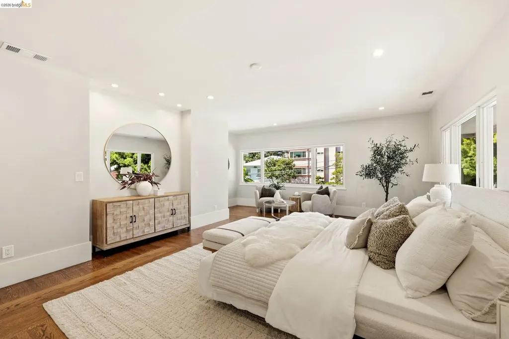 405 Van Buren Avenue Oakland CA 94610