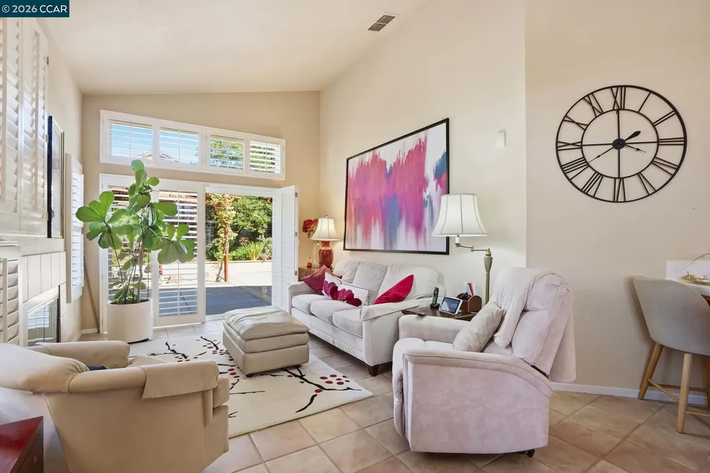 124 Greenmeadow Circle Pittsburg CA 94565
