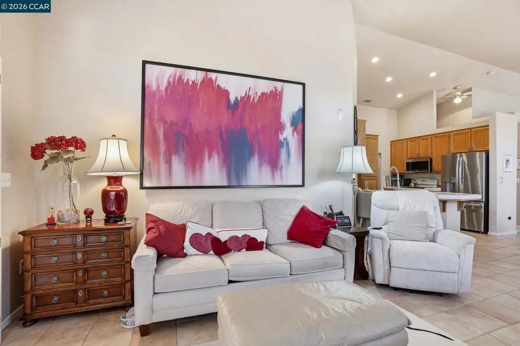 124 Greenmeadow Circle Pittsburg CA 94565