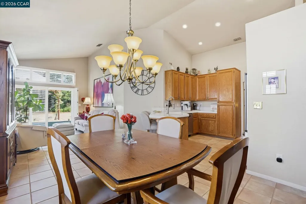 124 Greenmeadow Circle Pittsburg CA 94565