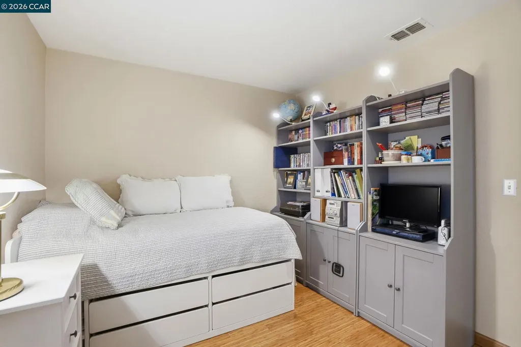 124 Greenmeadow Circle Pittsburg CA 94565