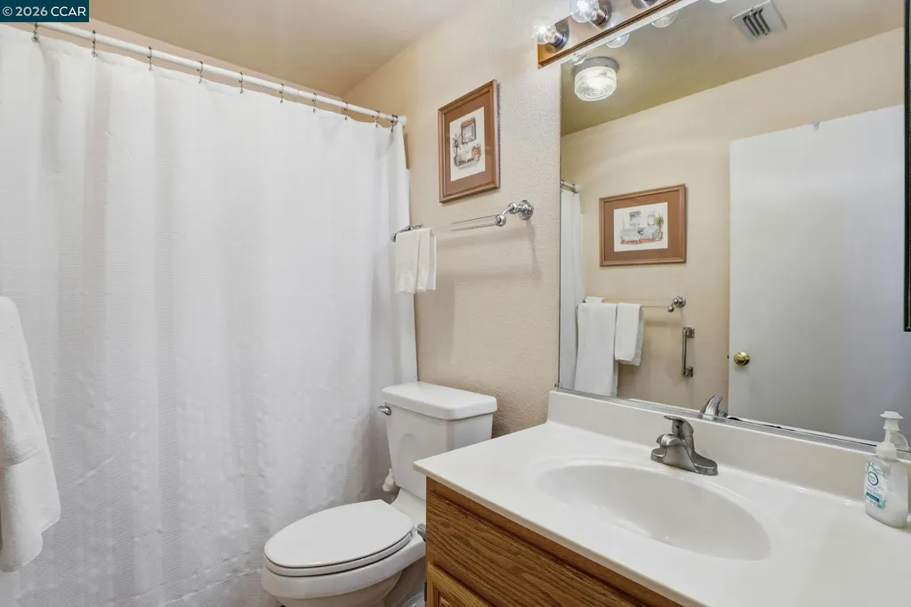 124 Greenmeadow Circle Pittsburg CA 94565
