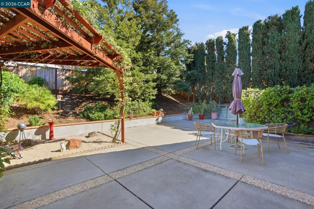 124 Greenmeadow Circle Pittsburg CA 94565