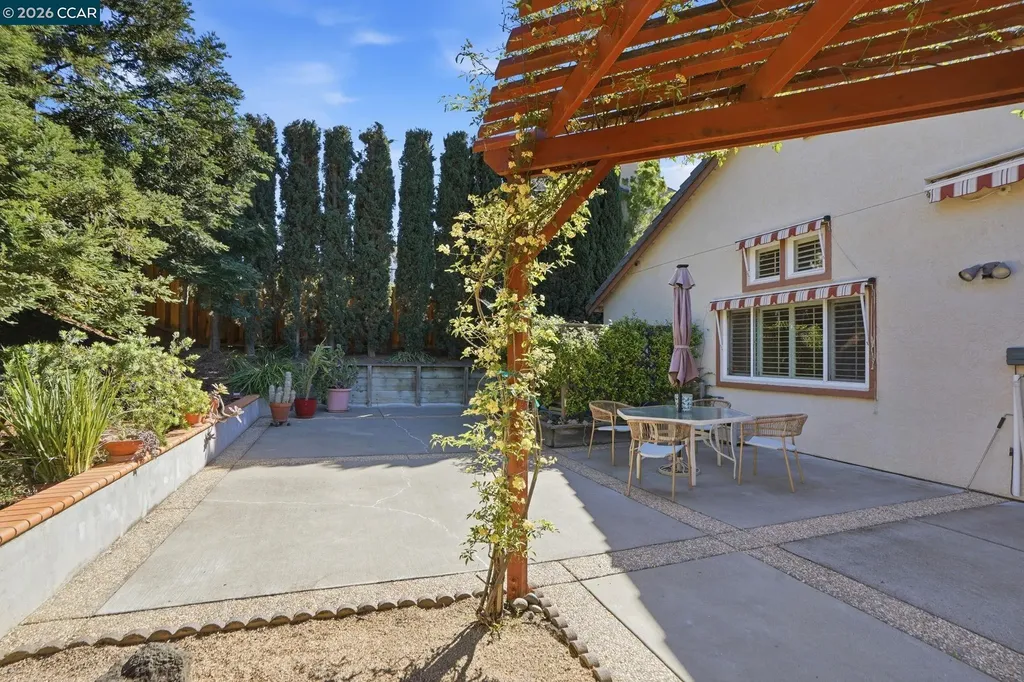 124 Greenmeadow Circle Pittsburg CA 94565