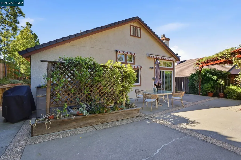 124 Greenmeadow Circle Pittsburg CA 94565