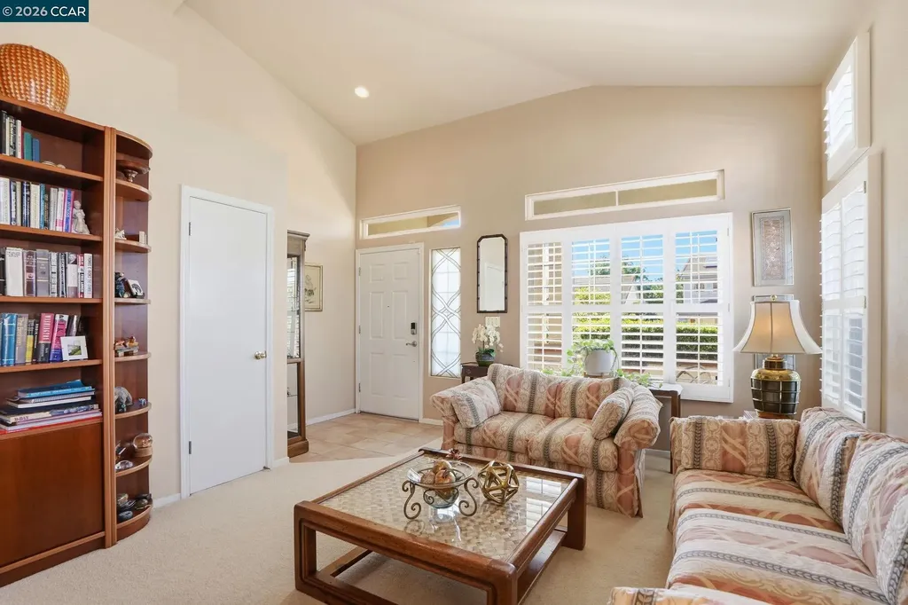 124 Greenmeadow Circle Pittsburg CA 94565