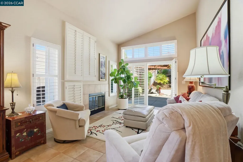 124 Greenmeadow Circle Pittsburg CA 94565