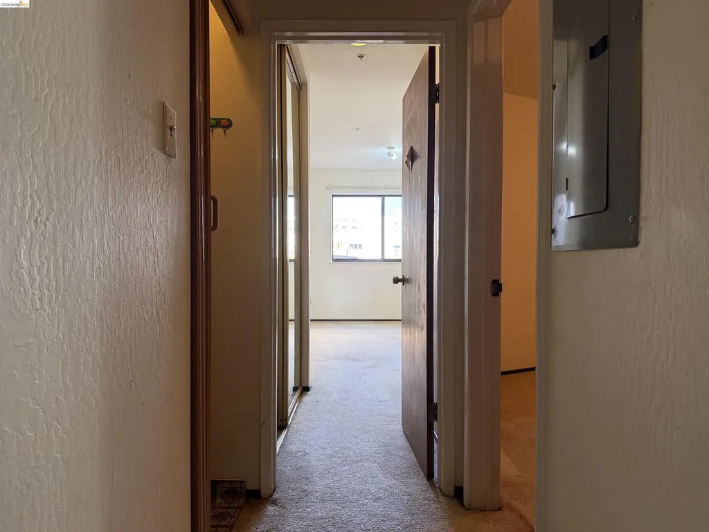 330 8th Street Oakland CA 94607