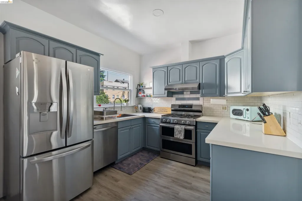 256 29th Street Oakland CA 94611