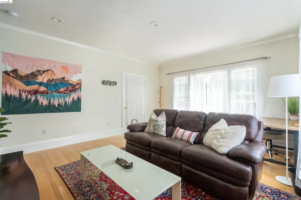 256 29th Street Oakland CA 94611
