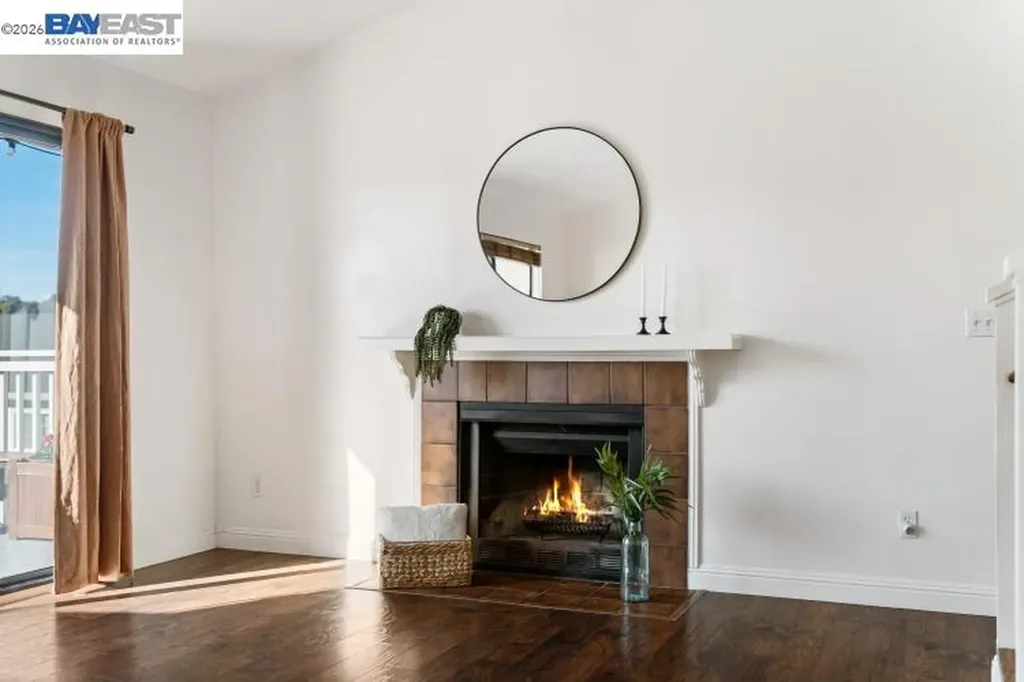 347 E T Street Benicia CA 94510