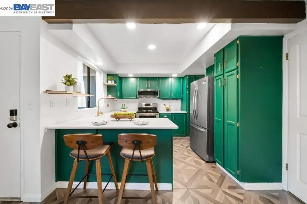 347 E T Street Benicia CA 94510