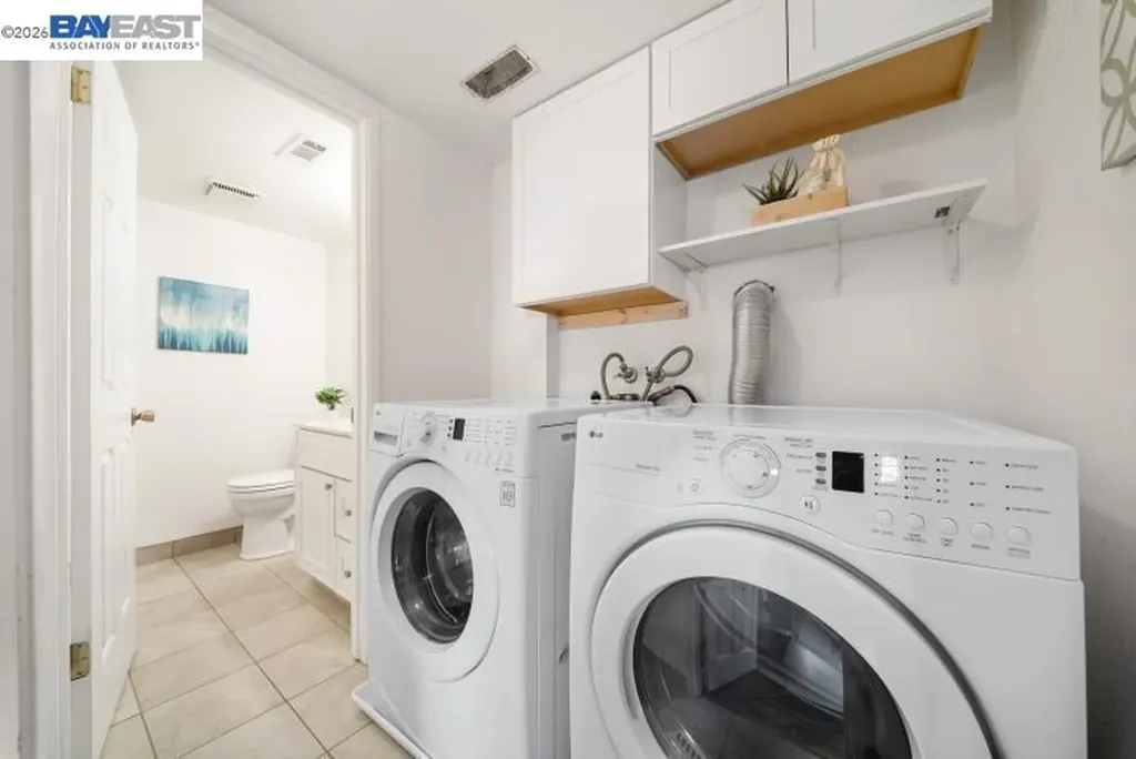 347 E T Street Benicia CA 94510