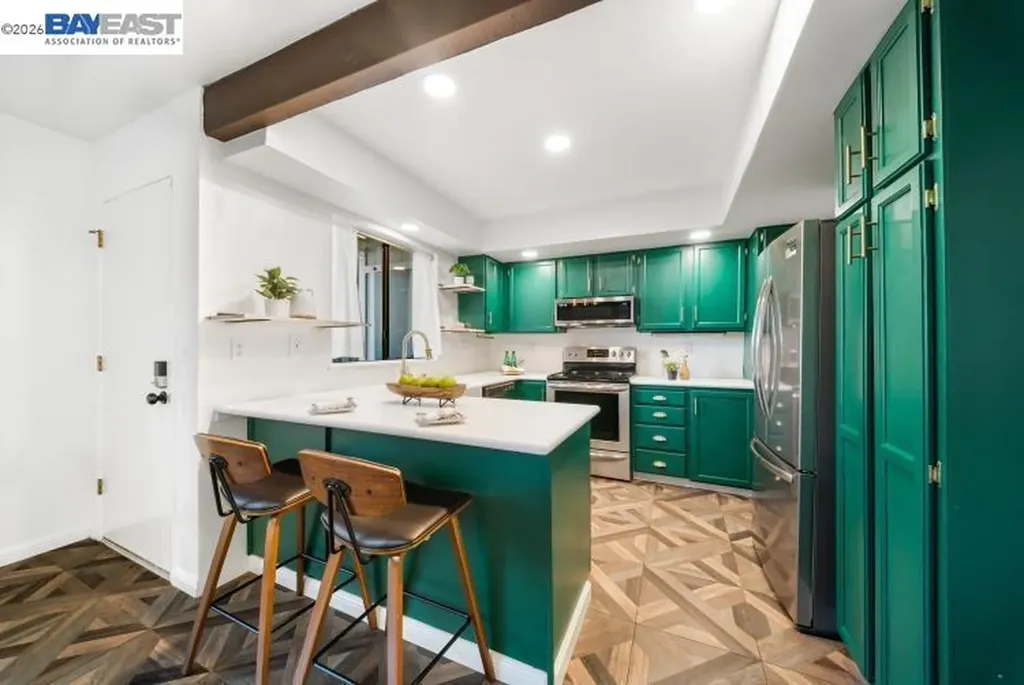 347 E T Street Benicia CA 94510