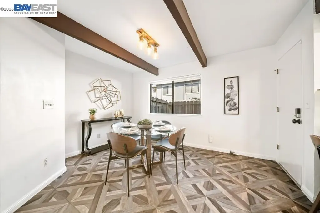 347 E T Street Benicia CA 94510