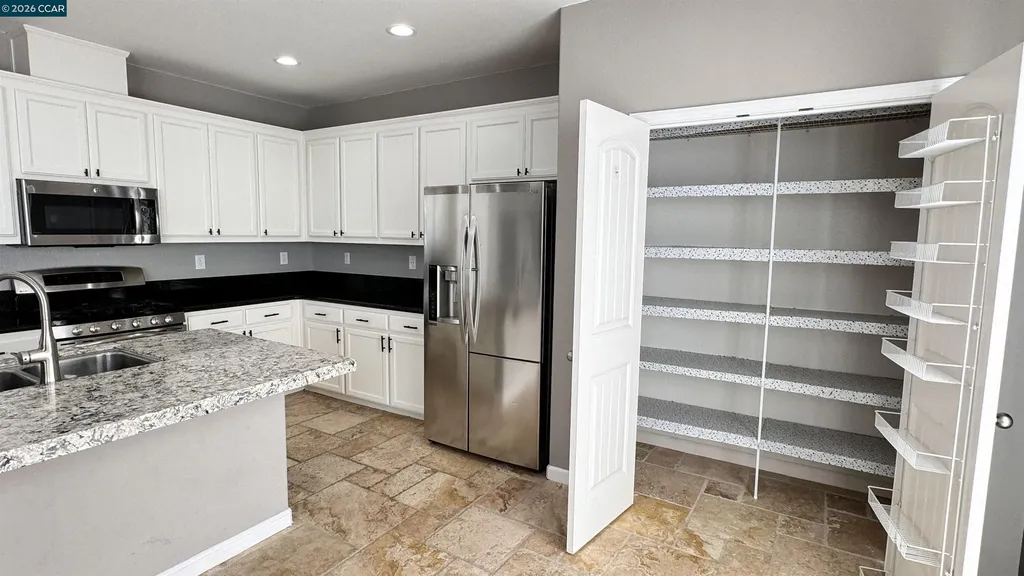 76 Tampico Court Bay Point CA 94565