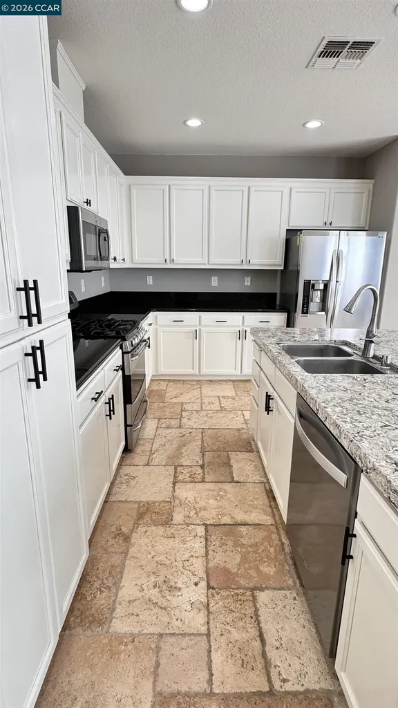 76 Tampico Court Bay Point CA 94565