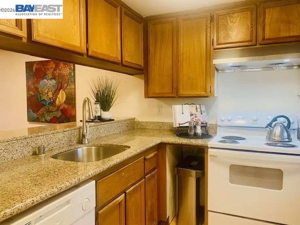 6369 Joaquin Murieta Avenue Newark CA 94560