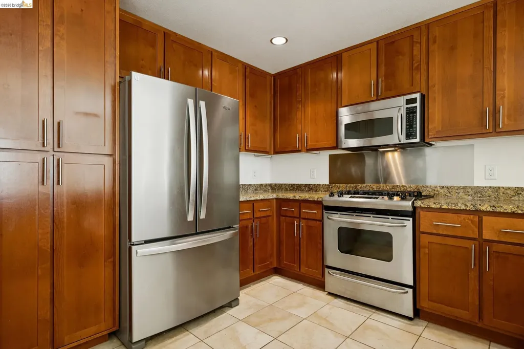 423 7th Street Oakland CA 94607