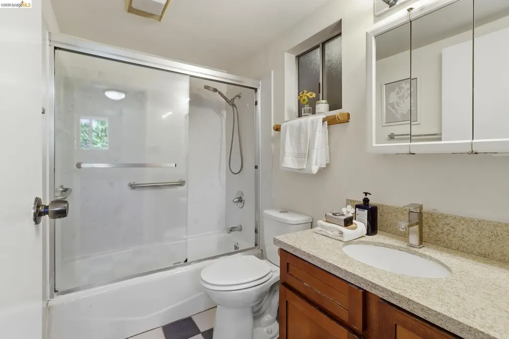 3114 Suter Street Oakland CA 94602