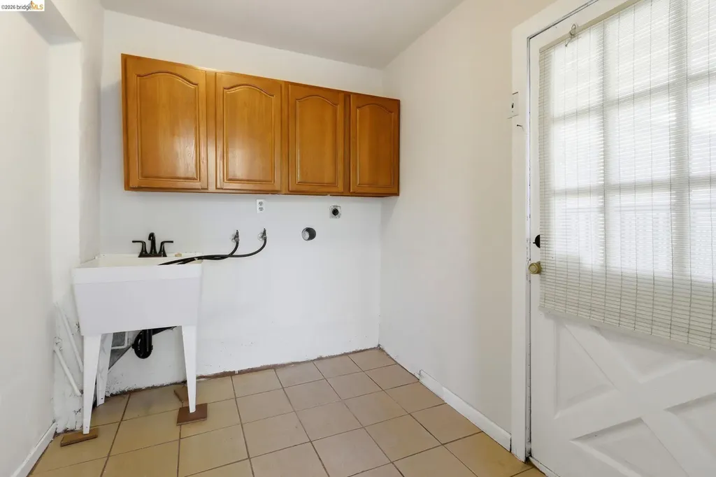 3114 Suter Street Oakland CA 94602