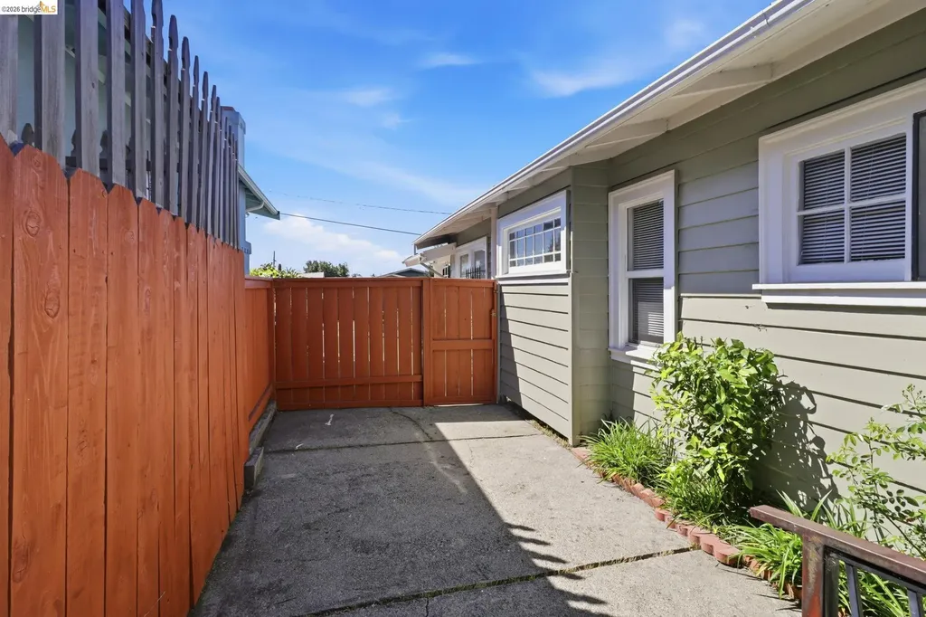 3114 Suter Street Oakland CA 94602
