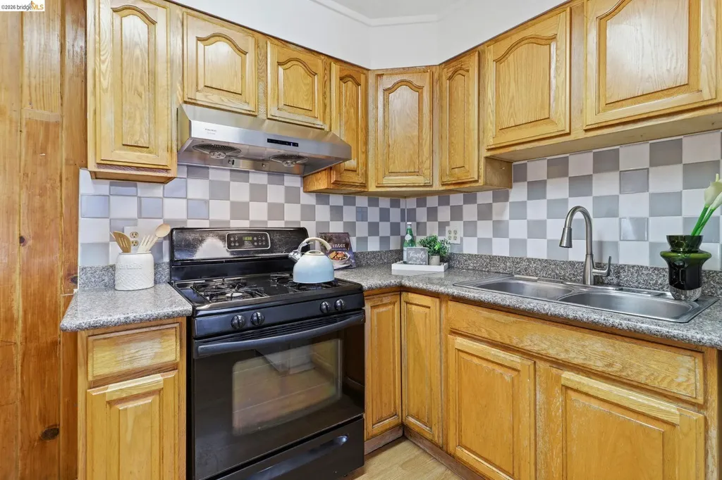 3114 Suter Street Oakland CA 94602