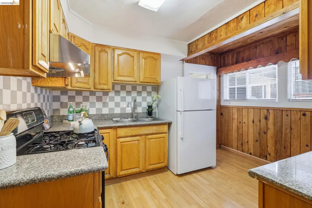 3114 Suter Street Oakland CA 94602