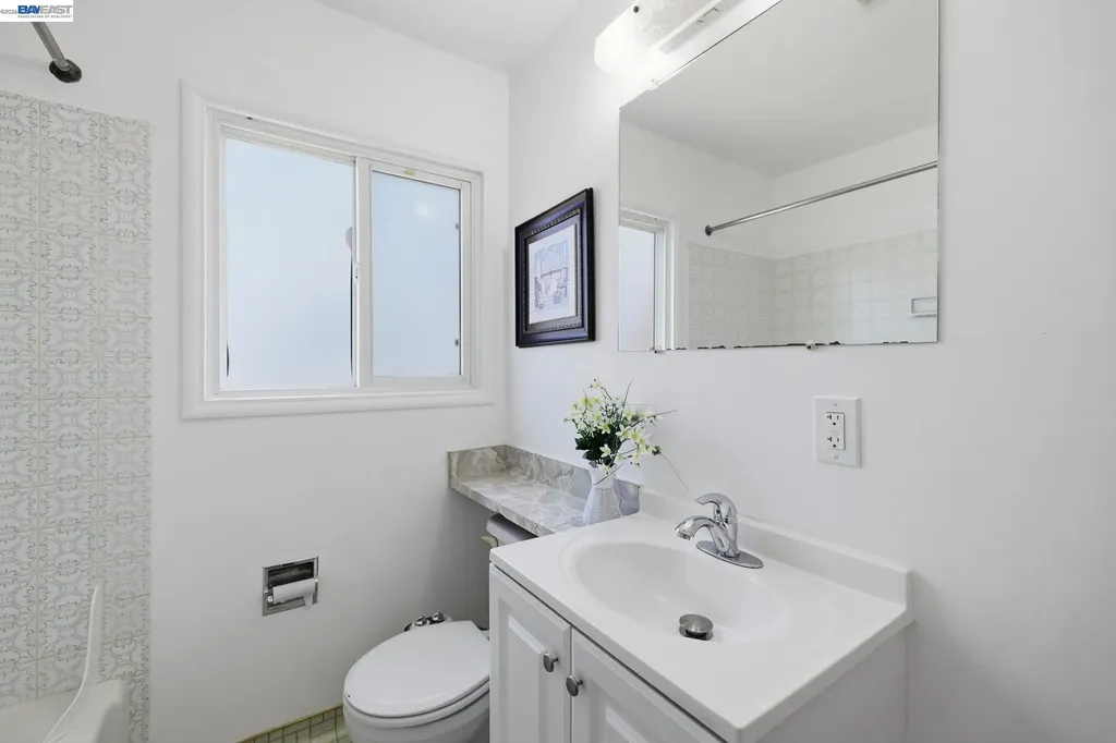 16311 Ria Drive Ashland CA 94578
