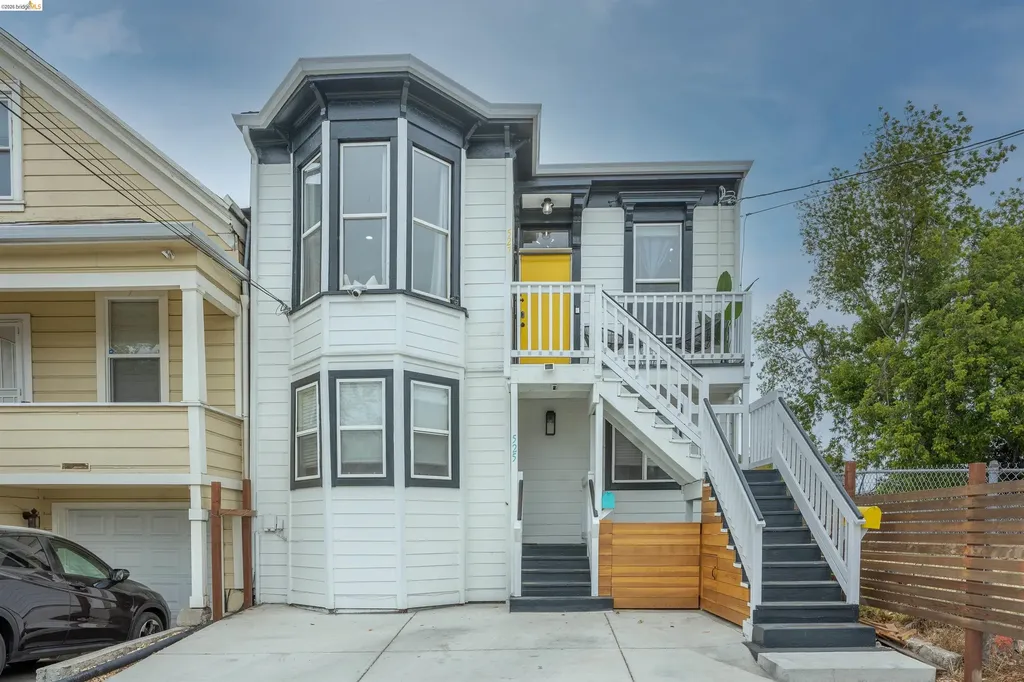 527 Chester Street Oakland CA 94607