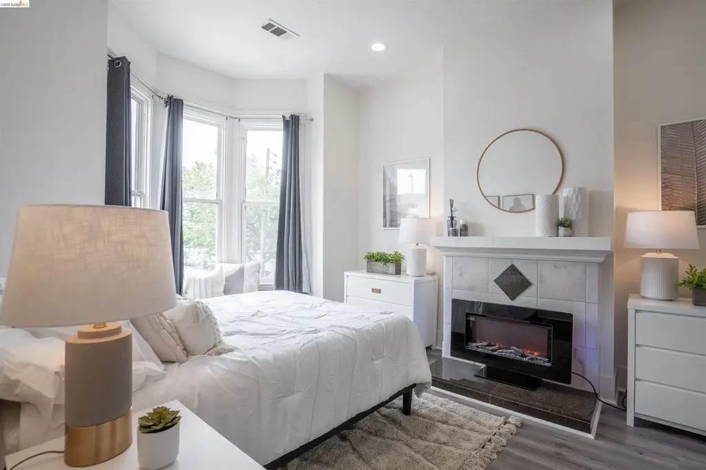 527 Chester Street Oakland CA 94607
