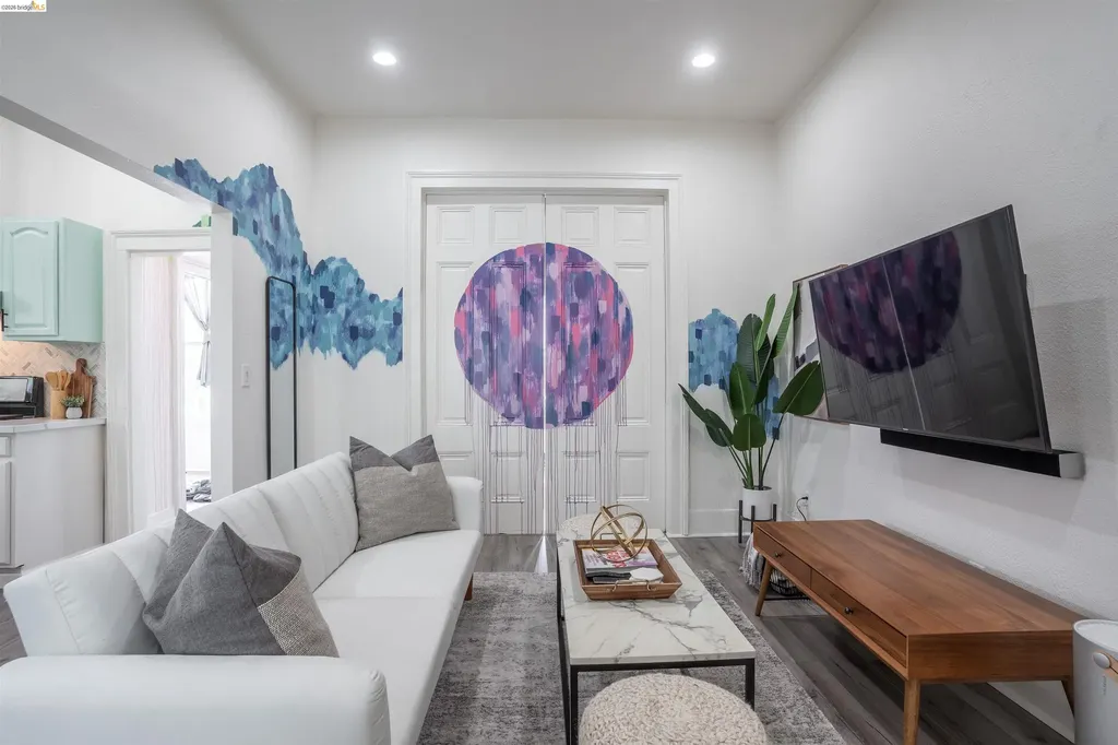 527 Chester Street Oakland CA 94607