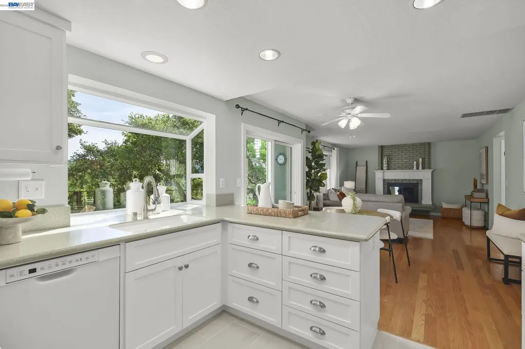 6034 Slopeview Court Castro Valley CA 94552