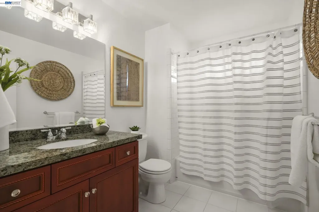 6034 Slopeview Court Castro Valley CA 94552