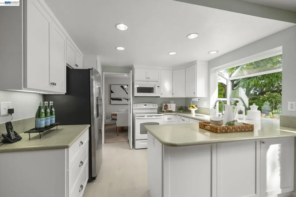 6034 Slopeview Court Castro Valley CA 94552