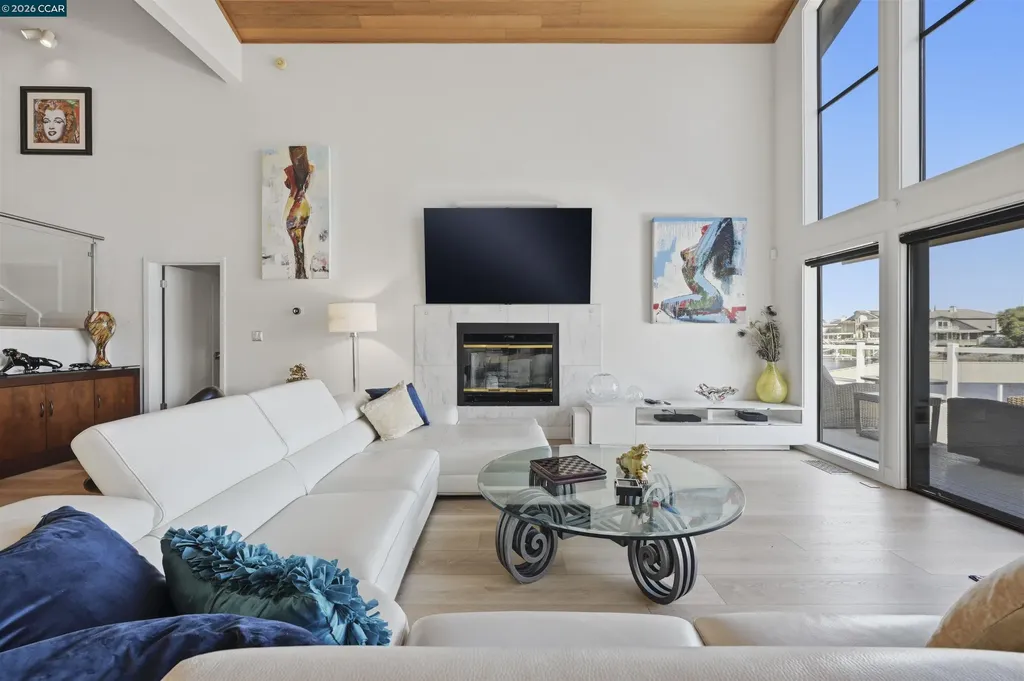 2027 Windward Point Discovery Bay CA 94505