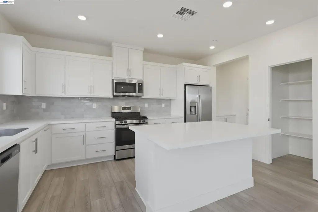 464 Coolcrest Drive Oakley CA 94561