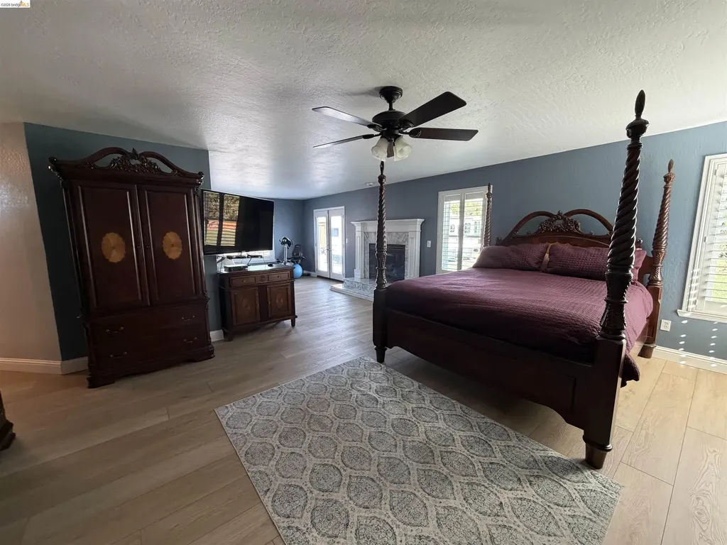147 Loren Lane Oakley CA 94561