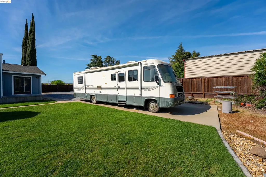 147 Loren Lane Oakley CA 94561